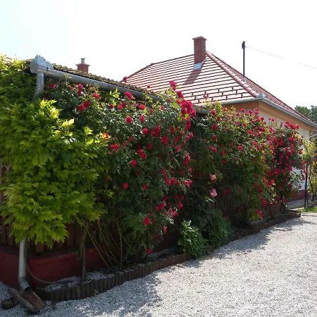 Σπίτι διακοπών - Balaton 18150 *