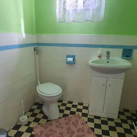 - Balaton 18150 * Balatonberény