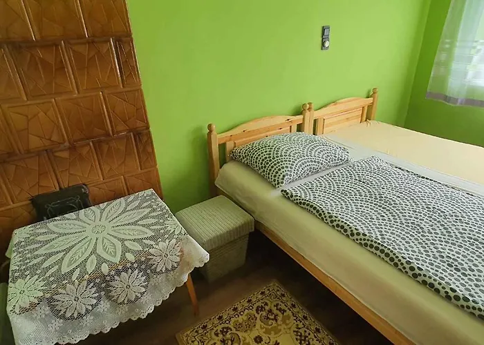 - Balaton 18150 Balatonberény