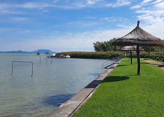 - Balaton 18150 * Balatonberény