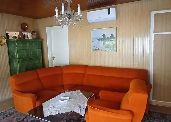 - Balaton 18150 * Balatonberény